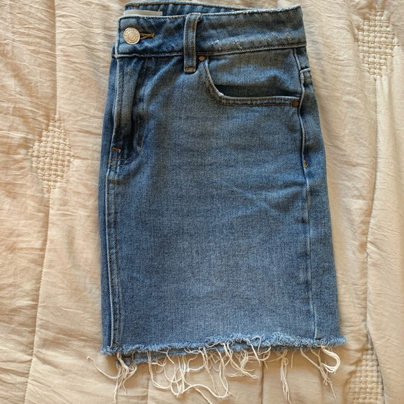 Jean mini skirt - Picture 3 of 4